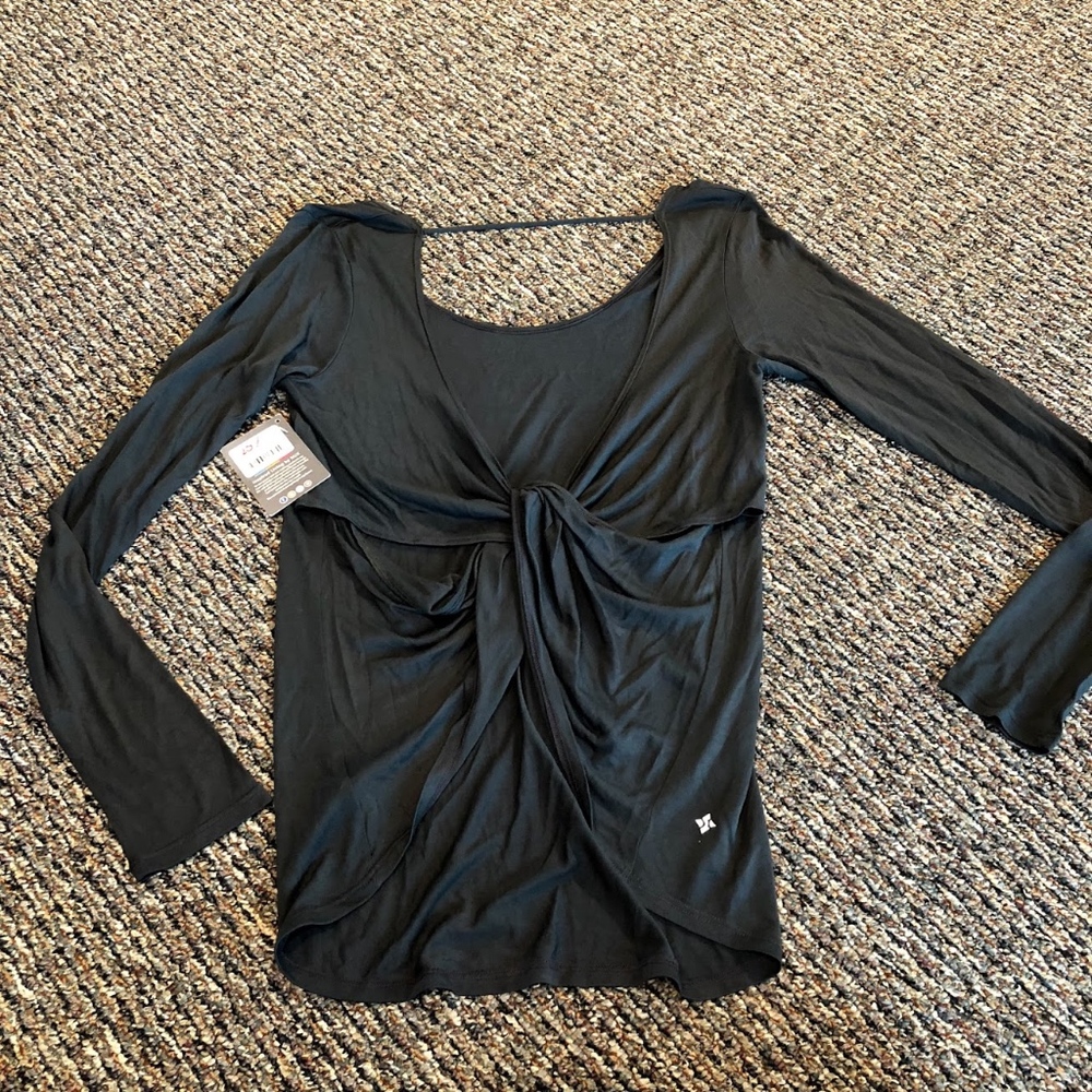Nux Lexa Twist Back Longsleeve